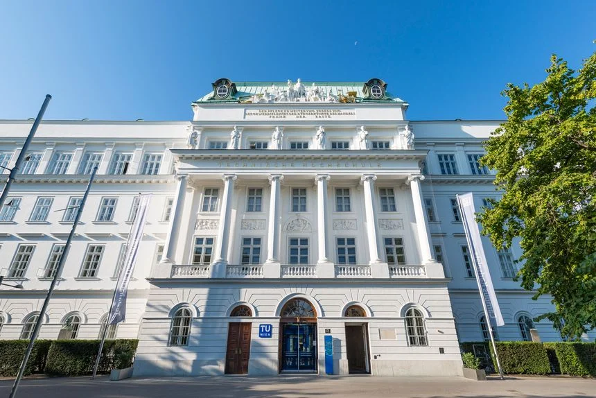 TU Wien Hauptgebäude am Karlsplatz